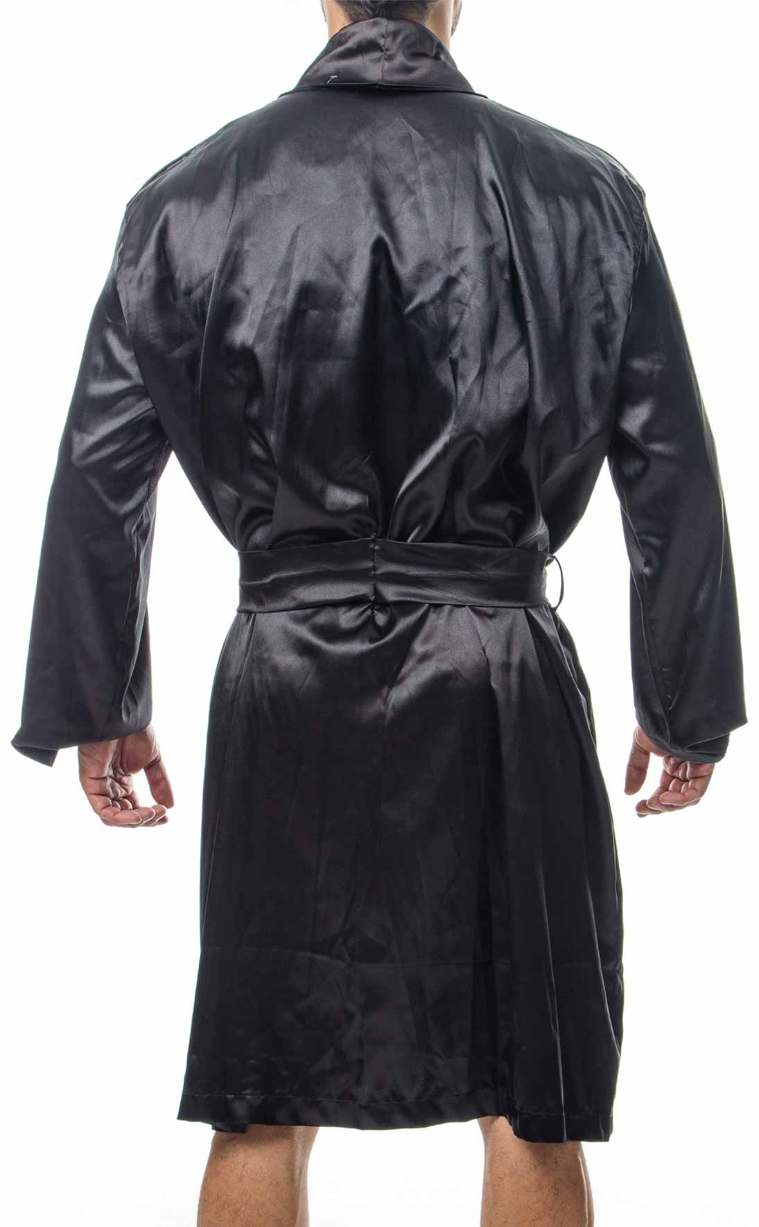 Robe de nuit en satin noir