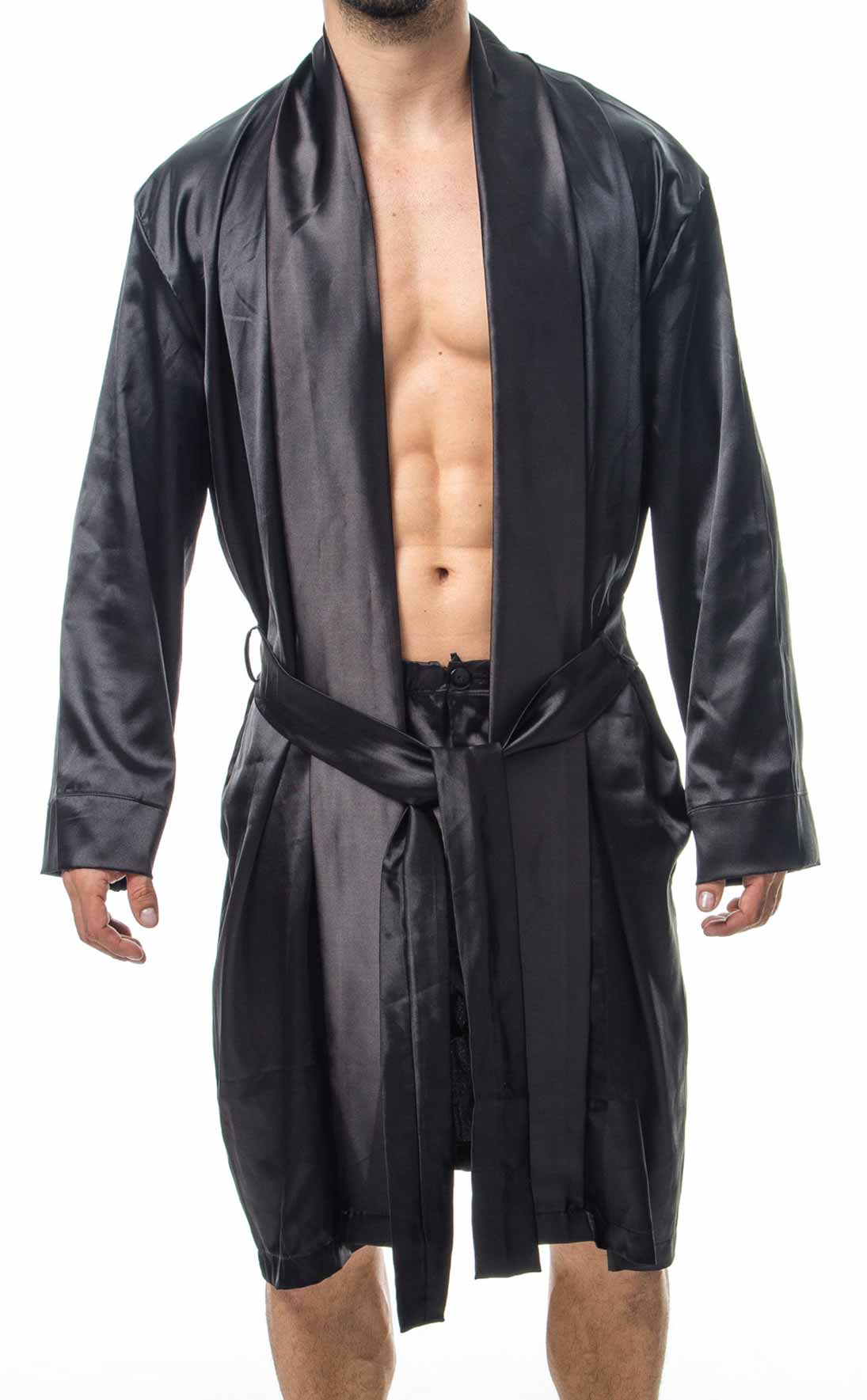 Robe de nuit en satin noir